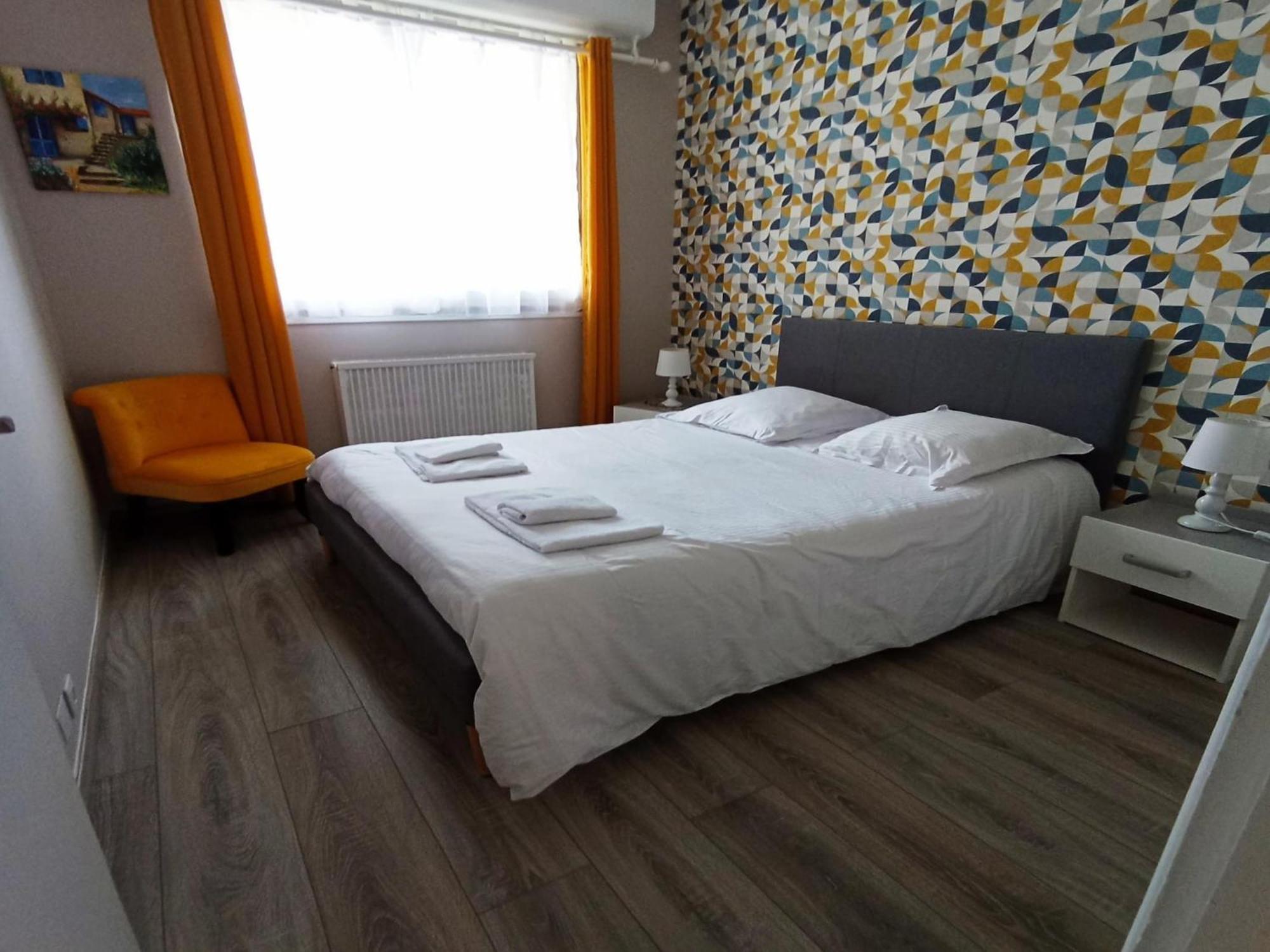 Simplistic Holiday Home In Grandcamp With Garden Eksteriør bilde